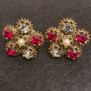 Vintage Round Button Flower Shape Clip On Gold Intricate Earrings